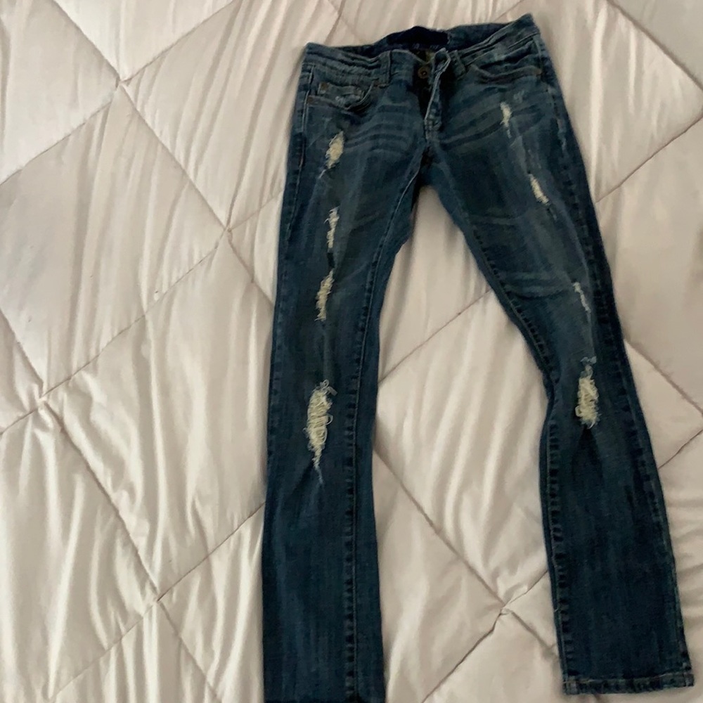 Refuge distressed jeans size 5